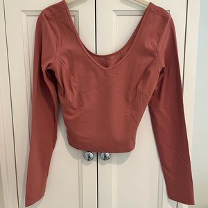 Lululemon Women’s Long Sleeve Top size 6 new